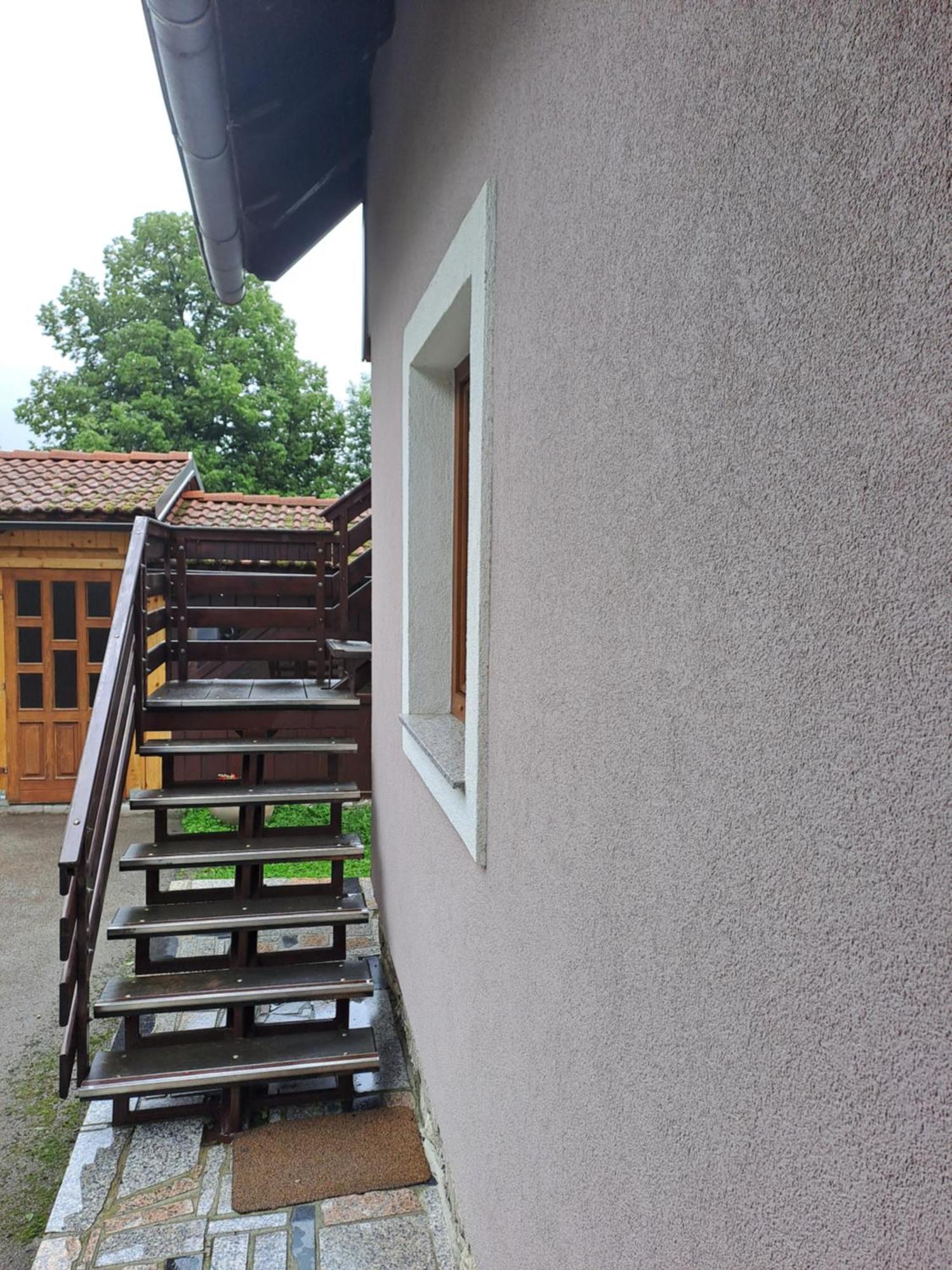 Guesthouse Andrea Poljanak Exteriör bild
